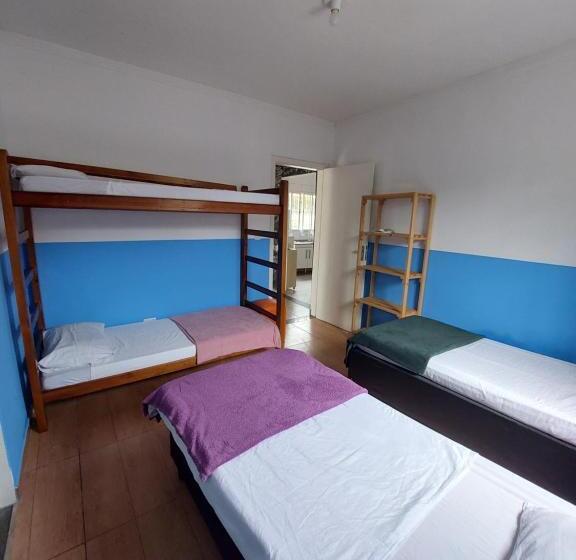 4인용 스탠다드 룸, Hospedagem Casa Girassol