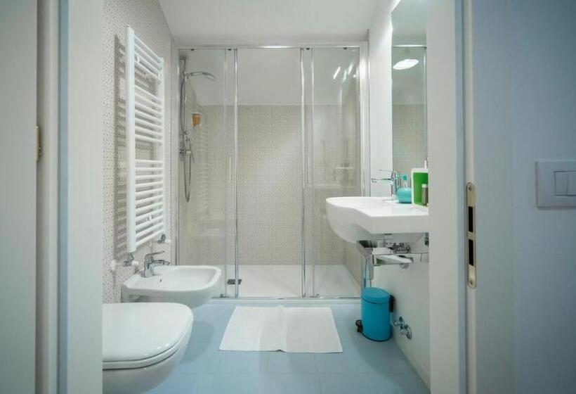 اتاق استاندارد سه نفره, B&b Piedicastello