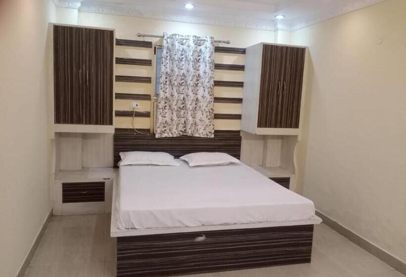 חדר דלוקס, Haridham Guest House