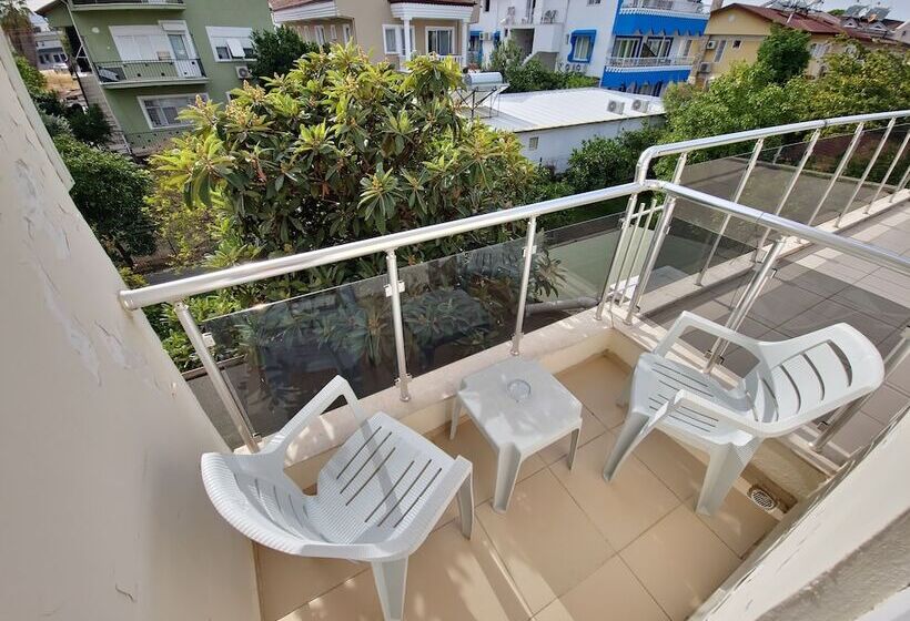 اتاق استاندارد, şirin Baba Otel