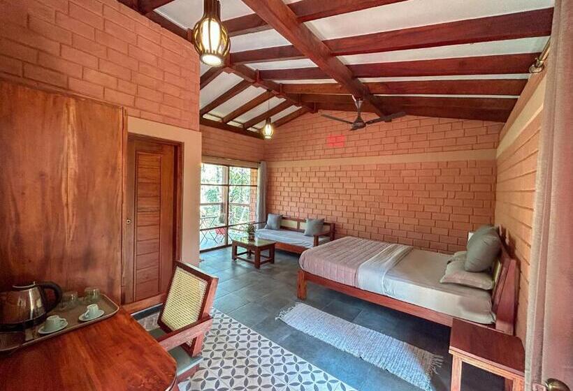 Семейный Номер, Sereno Barn Eco Stay Chikmagalur