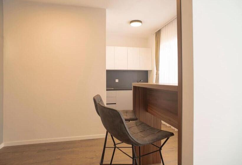 آپارتمان 1 خوابه, Lux Apartments