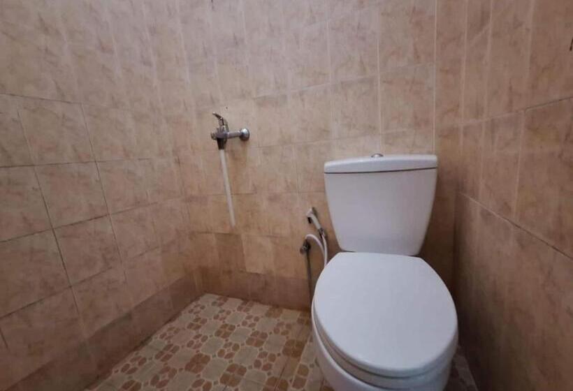 Номер Стандарт, Oyo 93280 Villa Efita