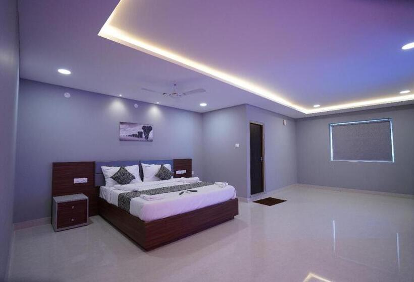 Люкс Вид на Город, Sri Krishna Residency