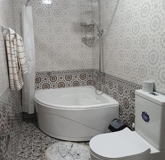 스탠다드 룸, Dari Zanjir Family Guest House