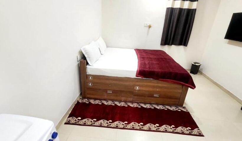 Номер Deluxe, Desert Inn, Bhuj
