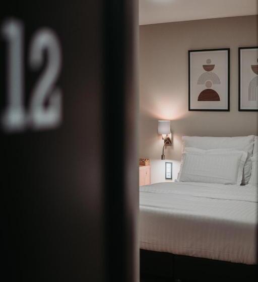 Номер Стандарт, Hôtel Du Midi