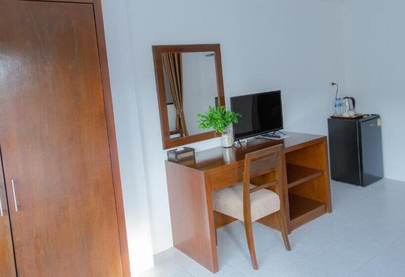 标准三人间, Roomquest Kalim Beach