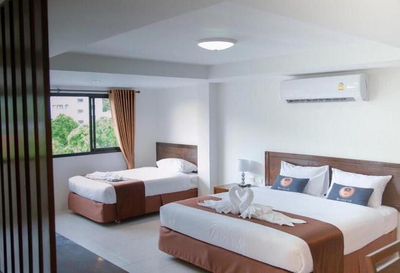 家庭间, Roomquest Kalim Beach