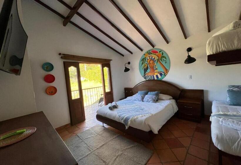 Люкс с Балконом, Ficus Villa De Leyva