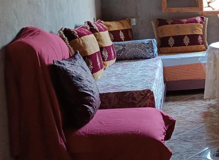 Семейный Номер Вид на Море, Khalifa House