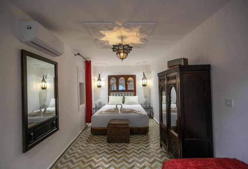 استودیوی استاندارد, Dar Usham Fes