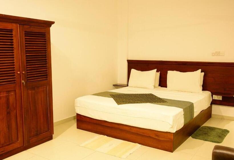 Quarto Deluxe, Hikka Bliss