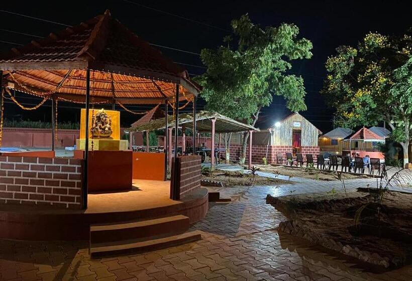 豪华家庭房间, Santkrupa Villa Resort