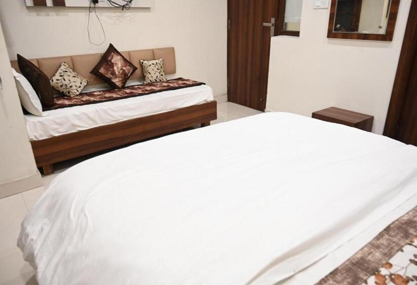 Трехместный Номер Deluxe, Golden Paradise By Tag Your Trip Near Golden Temple