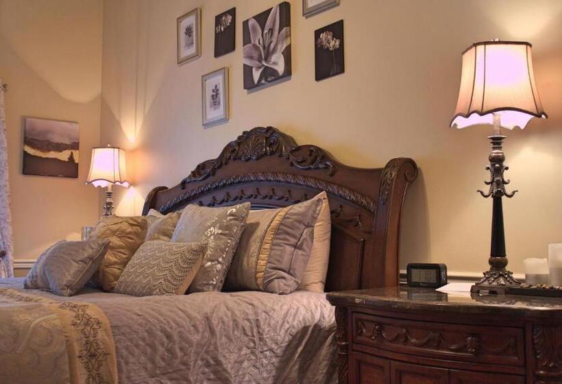 Номер Deluxe Кровать Кинг, Black Bear Manor