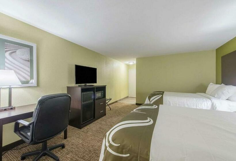 Номер Стандарт, Quality Inn & Suites University Area
