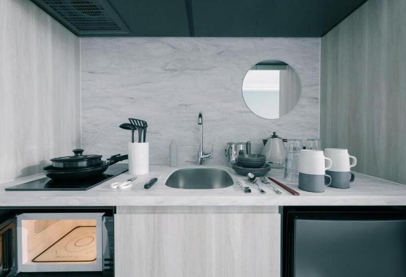 Quarto Estandar para Deficientes Físicos, Fav Lux Nagasaki
