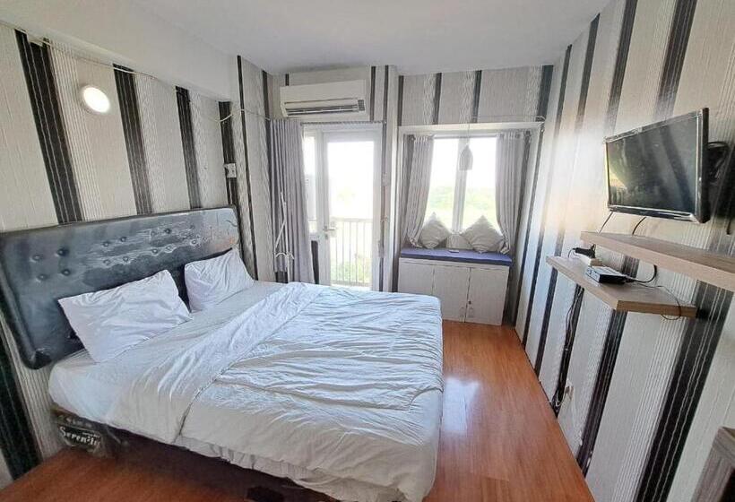 Номер Deluxe, Oyo Life 93106 Apartement Grand Sentraland By Andi