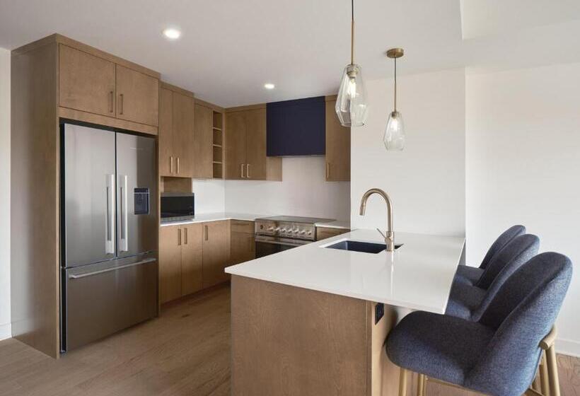 デラックススタジオ, Hôtel   Expérience   Quartier Des Marinas