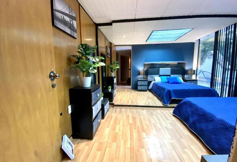 Quarto Superior, Roomies Hostel Cibeles