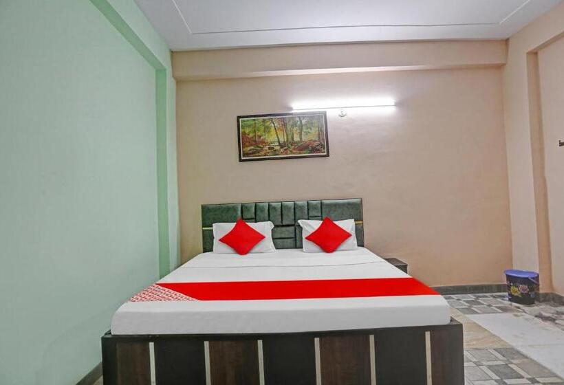 Трехместный Номер Классика, Oyo Flagship Moon Star Residency