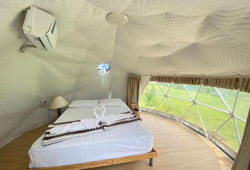 Quarto Estandar, Baanrimfai Homestay