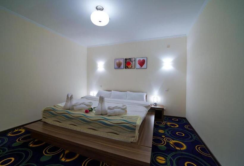 سوئیت 2 خوابه, Konfor Hotel Burabay