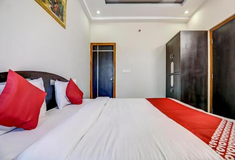 스탠다드 룸, Oyo Hotel Inderlok