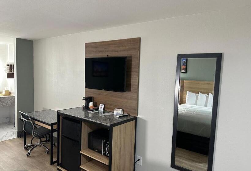 스탠다드 룸 킹사이즈 침대, Quality Inn