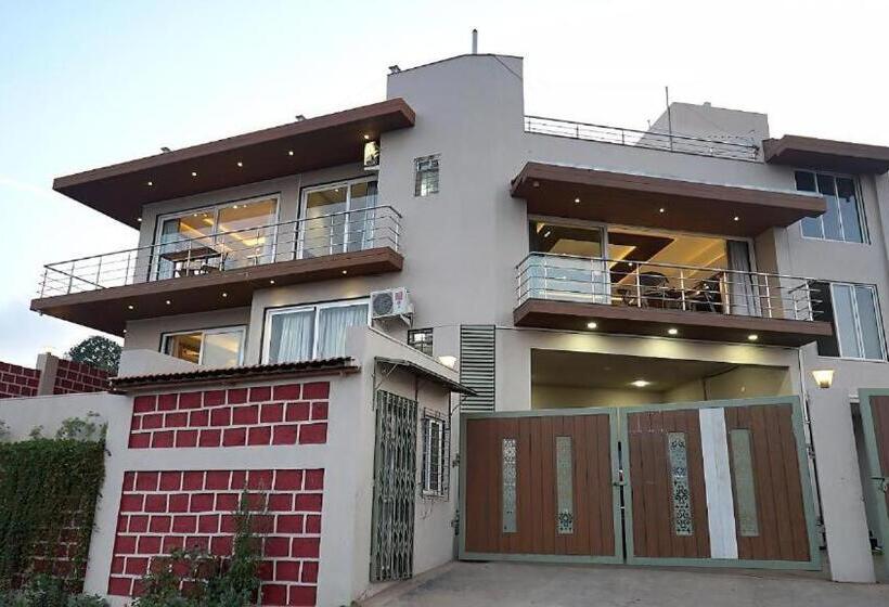 Номер Superior Кровать Кинг, Hillview Rooms By 29 Bungalow