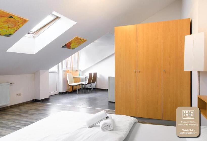 베이직 3인 룸, Treasure Home Apartment 1050