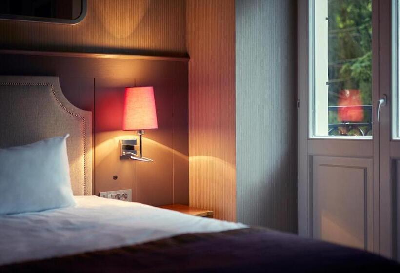 Номер Deluxe, Bristol Art & Medical Spa
