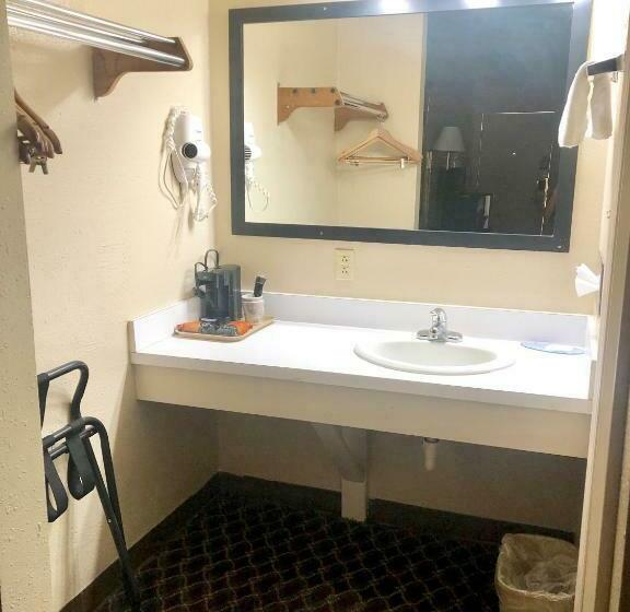 Номер Стандарт, Economy Inn Mccook