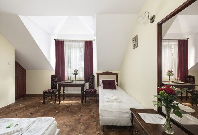 اتاق استاندارد, Pałac Tarnowskich Hotel & Restauracja & Spa