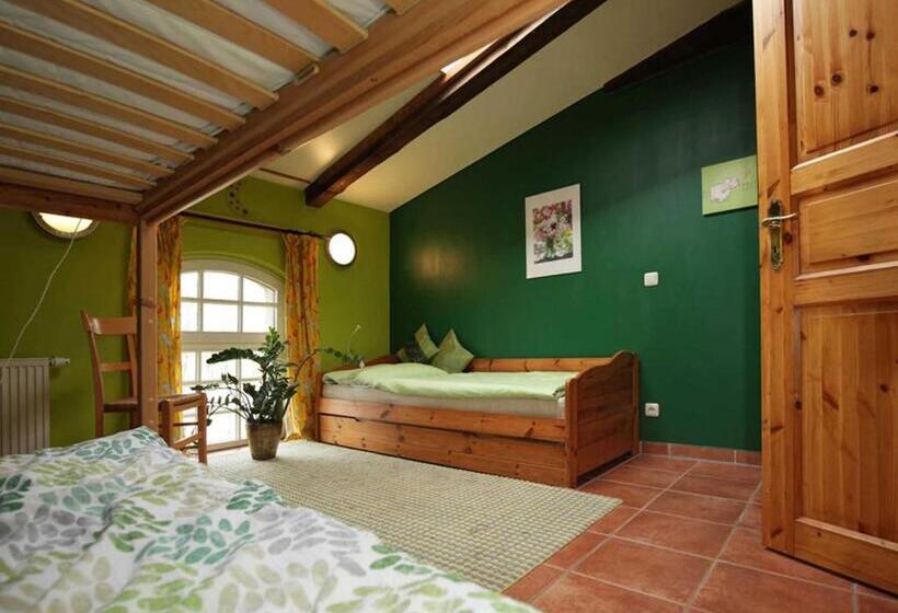 1 Bedroom Apartment Lake View, Ferien Am Schloss Duckwitz
