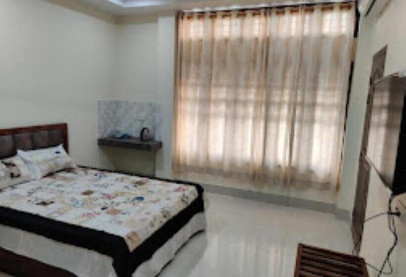 Номер Deluxe, Joyable Homestay , Guwahati
