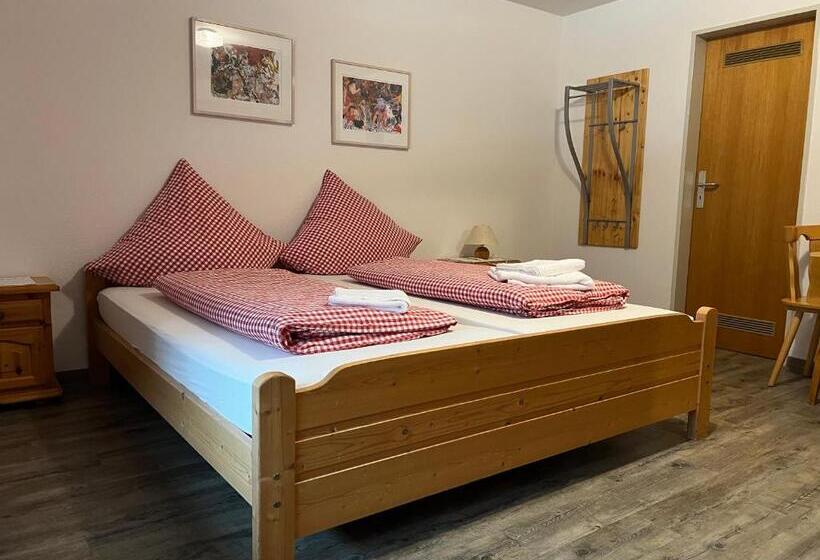 标准间, Naturfreundehaus Brend