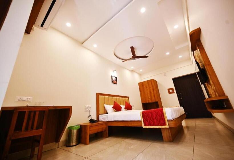 Номер Deluxe Одноместный, Rays Inn Boarding & Lodging