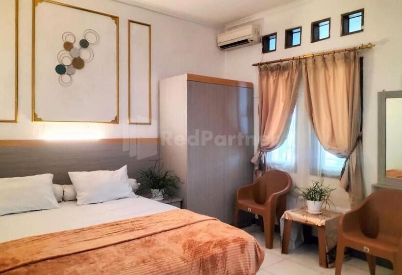 Номер Стандарт, Rosa Luxury Jagakarsa Redpartner