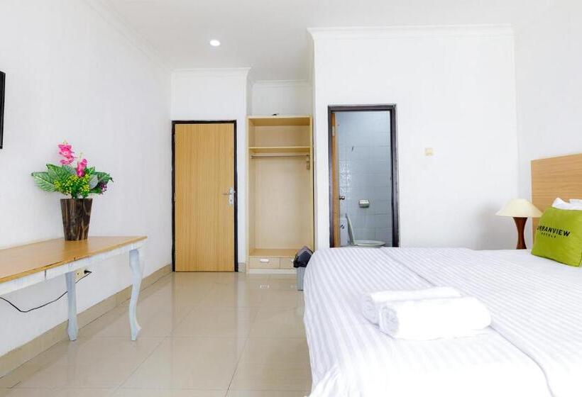 Номер Superior, Urbanview Srb Near Mall Ciputra Cibubur By Reddoorz