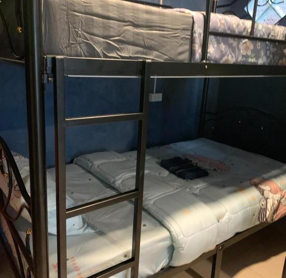 تختخواب در اتاق مشترک, Green Apple Hostel Khaosan