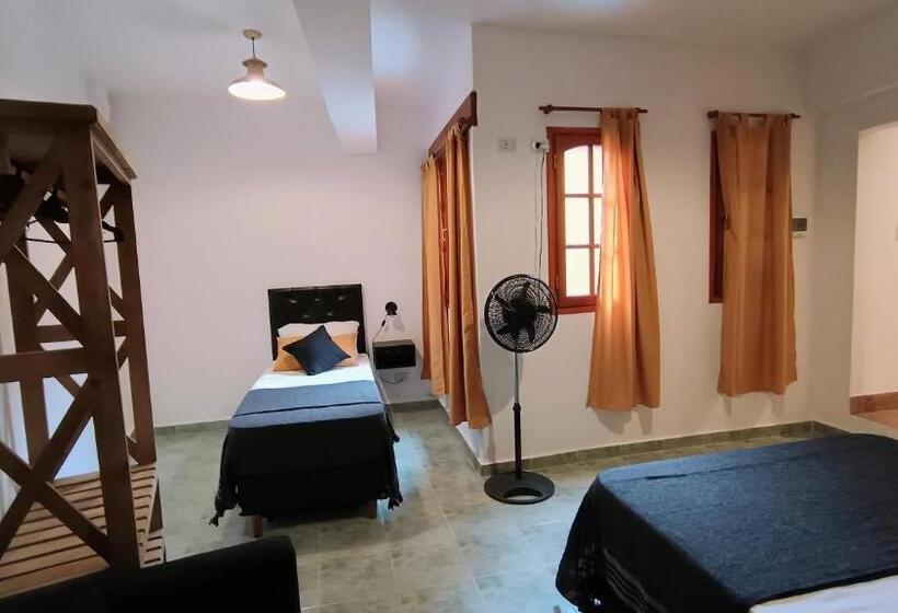 اتاق خانوادگی, Hostería Suites Del Centro