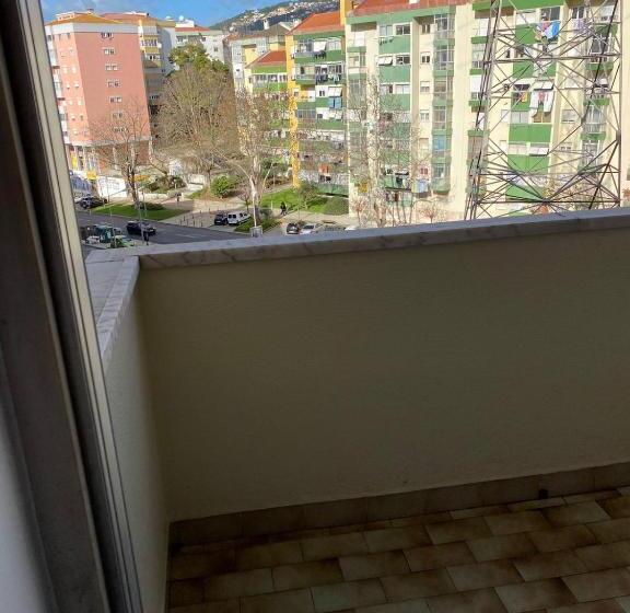 Семейный Номер, Green House Odivelas