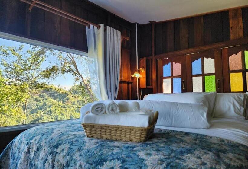 Номер Стандарт Вид на Парк, บ้านเล็กในป่าใหญ่ At น่าน Little House In The Forest At Nan