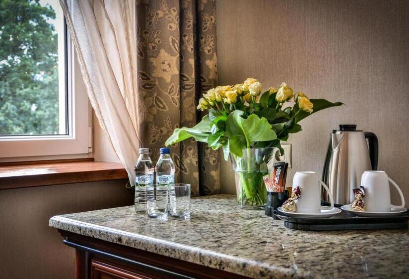 Апартаменты 1 Спальня, Komoda Club Residence