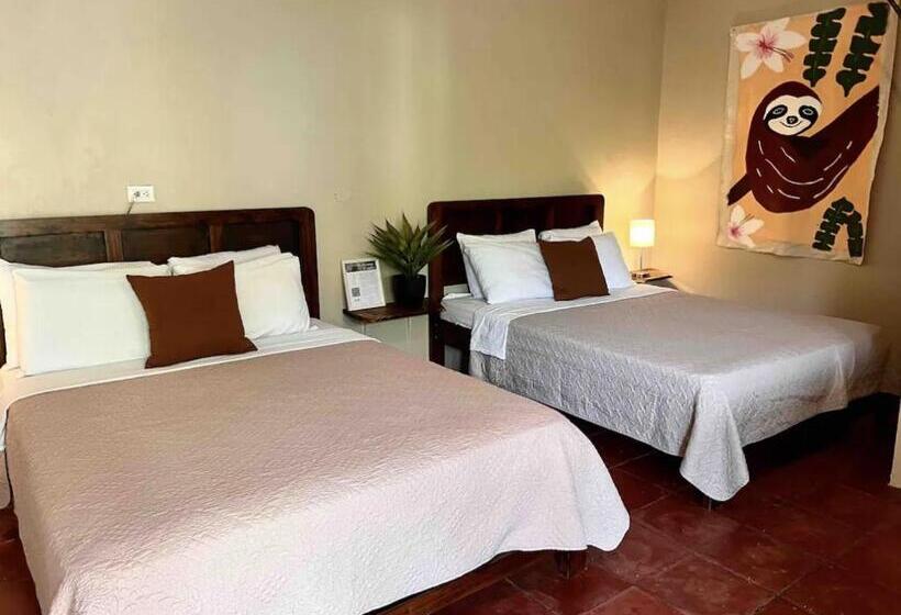 Номер Deluxe, Mizaru   Seaview Central Manuel Antonio