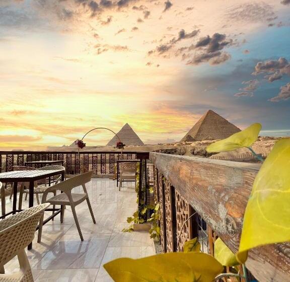 سوییت خانوادگی, Comfort Pyramids&sphinx Inn