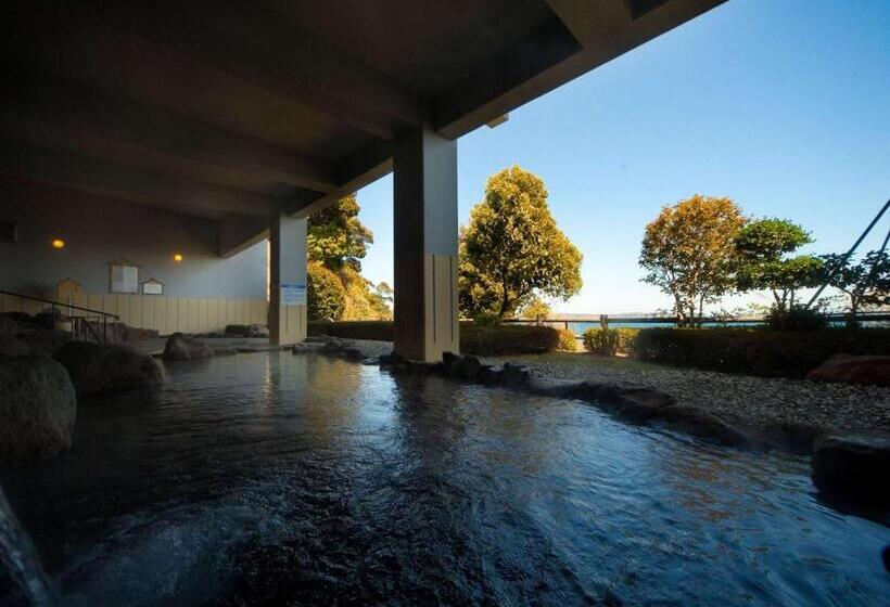 Четырехместный Номер Стандарт, Grand Mercure Beppu Bay Resort & Spa