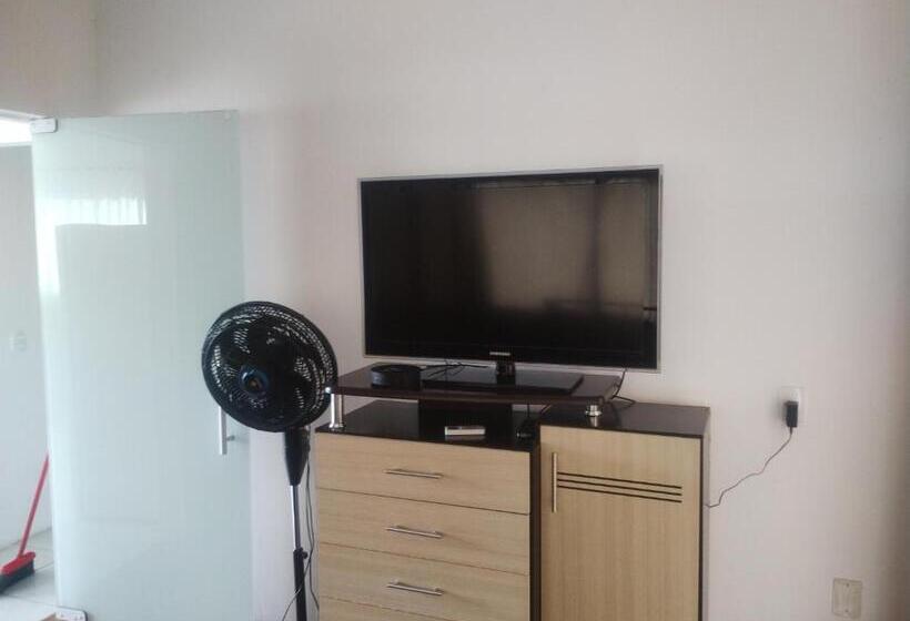 اتاق لوکس, Casa De Hóspedes Nos Carianos Perto Do Aeroporto